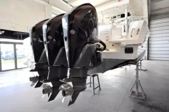 Thumbnail von Boston Whaler 380 Outrage BOSTON WHALER