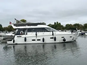 Sealine F46 Excellent service history
