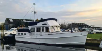 Grand Banks 42 Summer Star