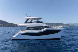 Thumbnail von Aquila 46 Yacht  Aquila 46 Yacht