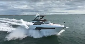 Thumbnail von Fairline Squadron 58