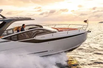Thumbnail von Fairline F Line 33 Outboard
