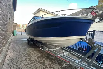 Parker 800 Cruiser