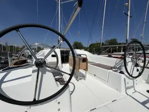 Thumbnail von Jeanneau Sun Odyssey 380