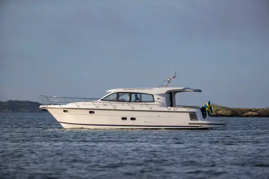 Nimbus 405 Coupe