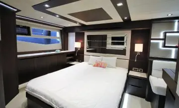 Thumbnail von Galeon 550 FLY