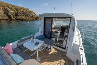 Thumbnail von Beneteau Antares 8