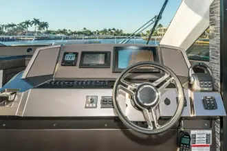 Thumbnail von Galeon 400 FLY