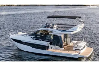 Thumbnail von Galeon 400 FLY