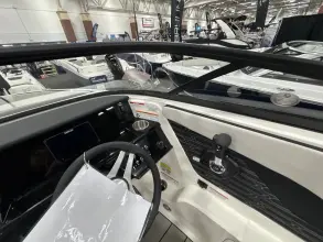 Thumbnail von Sea Ray SPX 210 Outboard