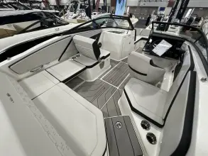 Thumbnail von Sea Ray SPX 210 Outboard
