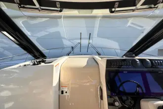 Thumbnail von Boston Whaler 325 Conquest