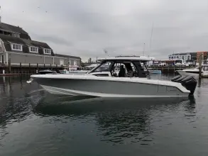 Thumbnail von Boston Whaler 350 Realm