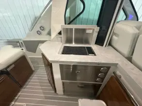 Thumbnail von Tiara Yachts 48LS