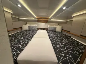 Thumbnail von Tiara Yachts 48LS