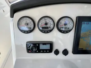 Thumbnail von Boston Whaler 270 Vantage