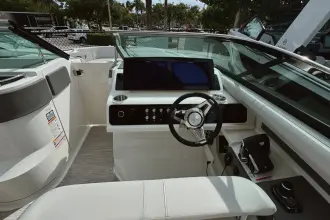 Thumbnail von Sea Ray SLX 310 Outboard