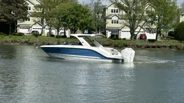 Thumbnail von Sea Ray SLX 310 Outboard