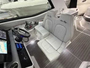 Thumbnail von Sea Ray 320 Sundancer