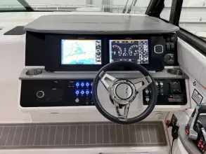 Thumbnail von Sea Ray 320 Sundancer