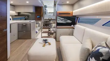 Thumbnail von Riviera 4300 Sports Express
