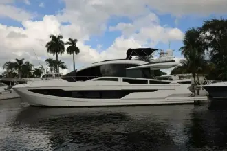 Thumbnail von Galeon 650 SKY