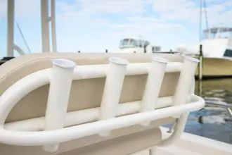 Thumbnail von Boston Whaler 210 Montauk