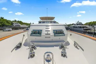 Thumbnail von Trinity Yachts Raised Pilothouse