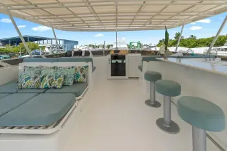 Thumbnail von Trinity Yachts Raised Pilothouse