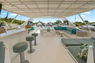 Thumbnail von Trinity Yachts Raised Pilothouse