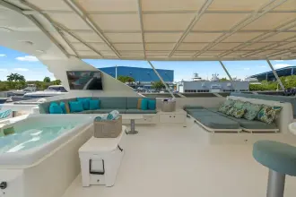 Thumbnail von Trinity Yachts Raised Pilothouse