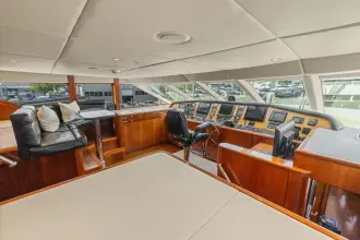 Thumbnail von Trinity Yachts Raised Pilothouse