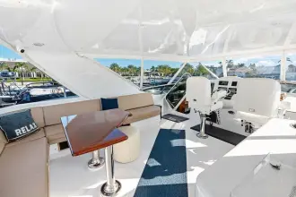 Thumbnail von Hatteras 64 Motor Yacht