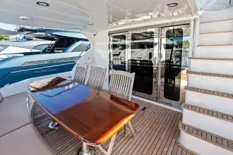 Thumbnail von Hatteras 64 Motor Yacht