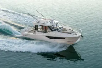 Thumbnail von Boston Whaler 365 Conquest