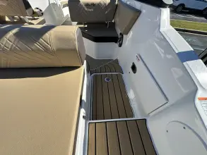 Thumbnail von Sea Ray SDX 230 Surf