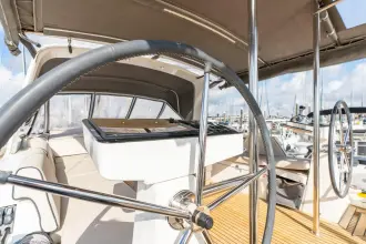 Thumbnail von Beneteau Oceanis Yacht 54 Sea Dawgs