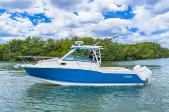 Boston Whaler 285 Conquest Pilothouse