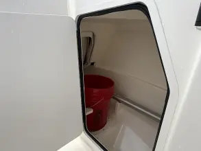Thumbnail von Boston Whaler 210 Vantage