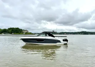 Thumbnail von Cruisers Yachts 34 GLS