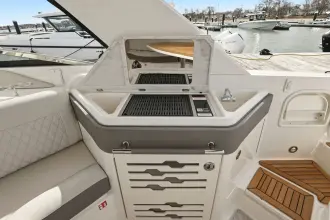 Thumbnail von Sea Ray SLX 310 Outboard