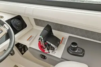 Thumbnail von Sea Ray SLX 310 Outboard