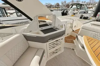 Thumbnail von Sea Ray SLX 310 Outboard