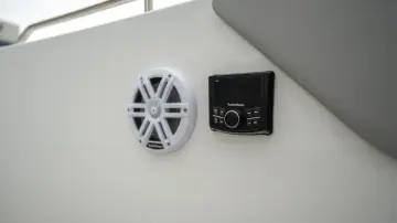 Thumbnail von Cruisers Yachts 38 VTR