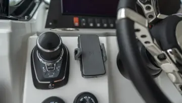 Thumbnail von Cruisers Yachts 38 VTR