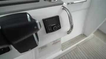 Thumbnail von Cruisers Yachts 38 VTR