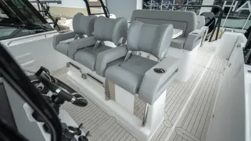 Thumbnail von Cruisers Yachts 38 VTR
