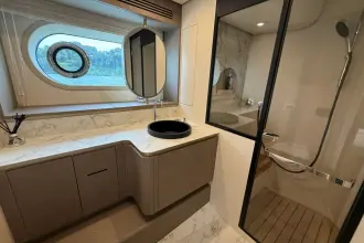 Thumbnail von Azimut 60 9994799