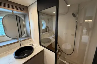 Thumbnail von Azimut 60 9994799