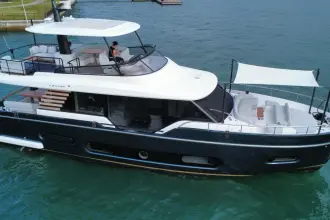 Thumbnail von Azimut 60 9994799